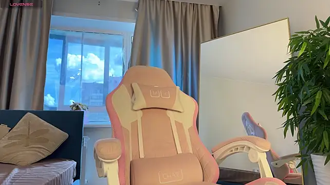 -solar-jane- (F milf) - doggy-style twerk, spanking the booty