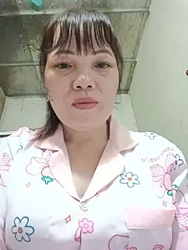 Sana-vn live cam on StripChat