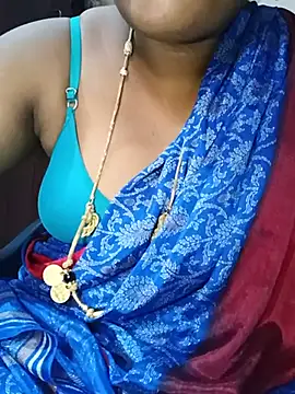 tamil_swathii live cam on StripChat