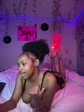 aishadavis (F teen) - Pillow ride 3 min