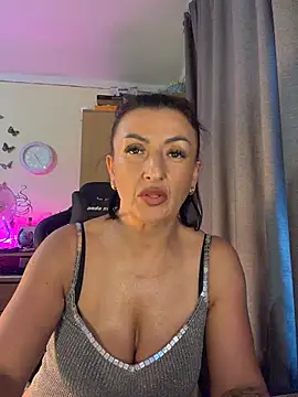 Hotangel75