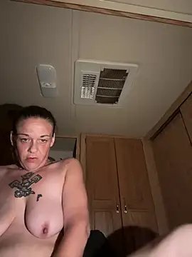 TheANNswer live cam on StripChat
