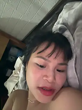 Bemi3_sexyy live cam on StripChat