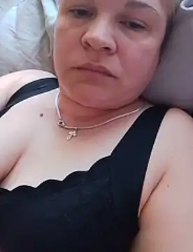 LittleFlower777 webcam