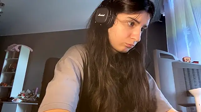 MindaHallmon