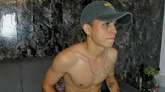 cameron_lux77