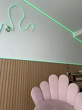 streetdoll webcam