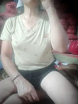 phuonglanlan live cam on StripChat