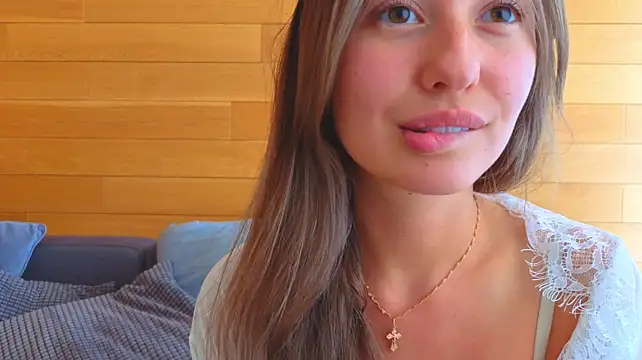 antonelaameli (F teen) - strip down to one's panties