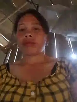 Ana_hoa live cam on StripChat