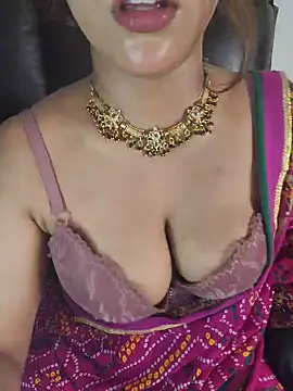 callmeshreya live cam on StripChat