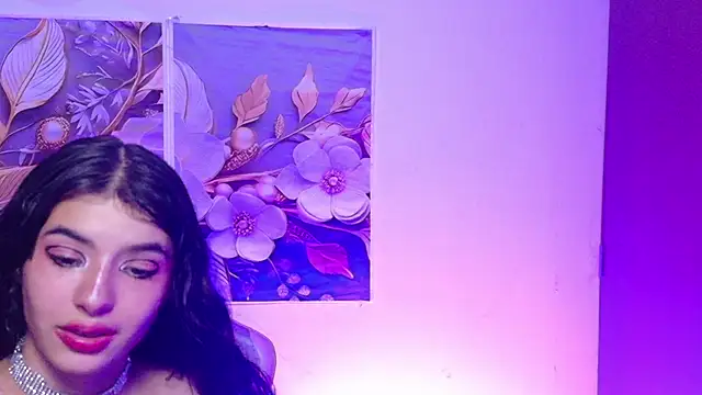 reina_neko live cam on StripChat