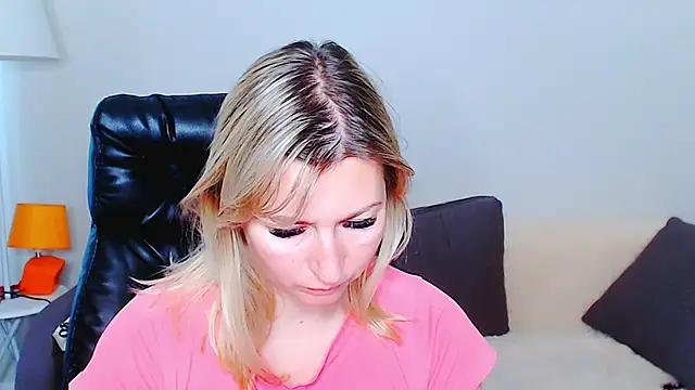 Incredible_Ariela live cam on StripChat