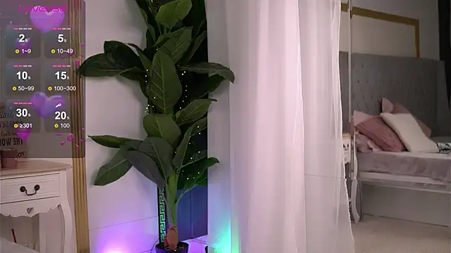 RebeccaRese live cam on StripChat