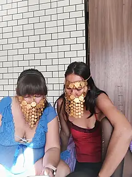 Luu-Lii777 live cam on StripChat
