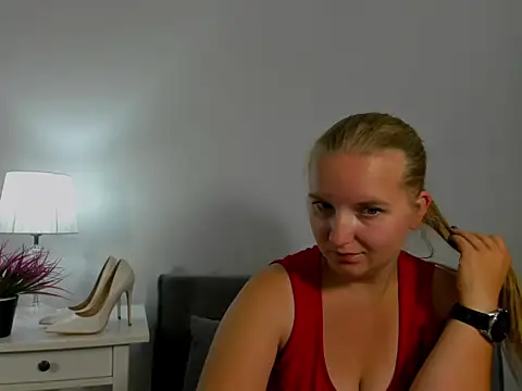 RoseTeacherX live cam on StripChat