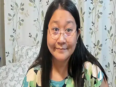 CHUBBY_ANGEL09 live cam on StripChat