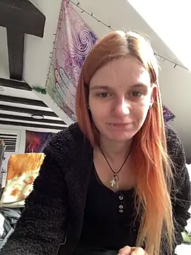 LeylaSquirtyBirty live sex cam