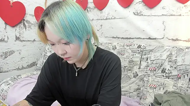 Cute__Kiko live cam on StripChat