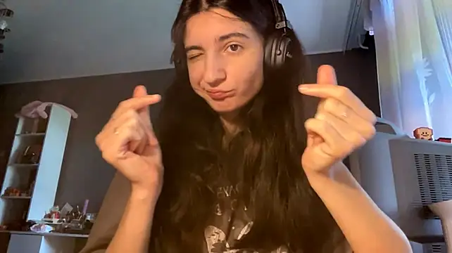MindaHallmon