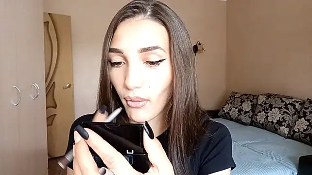 KenyattaKatzman live cam on StripChat