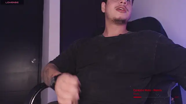 BjornSteel live cam on StripChat