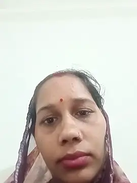 Hot_renu85