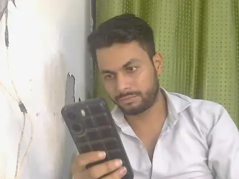 Stubborndesiboy webcam