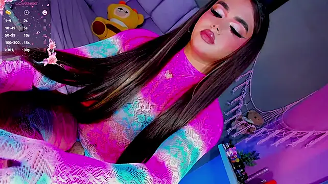 Lovely-Hinata webcam