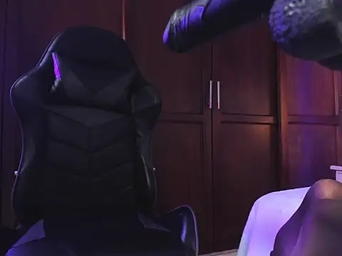 RED_VIOLETH webcam
