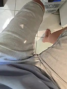 lorent6969 (M mature) - #bisexuals #dirty-talk #european #flashing #foot-fetish #french #hd #jeans #mature #medium #mobile #office #pov #recordable-publics #sexting #small-audience #swiss #white