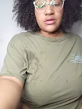 gigiblue89 live cam on StripChat