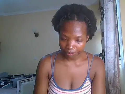 Mariana_150 live cam on StripChat