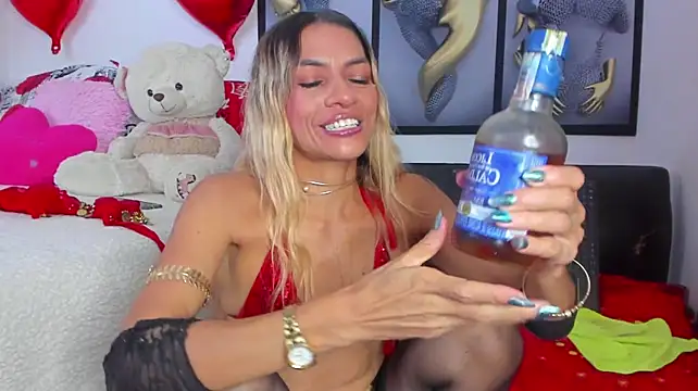 Angeline_focus live cam on StripChat