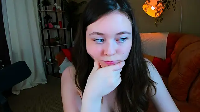 AlluringLookk live cam on StripChat