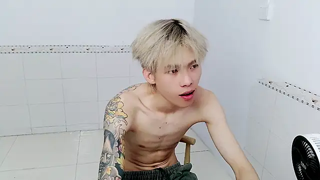 KPL-11 live cam on StripChat