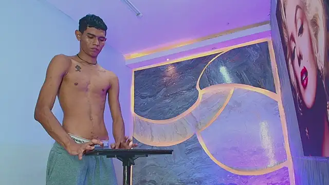 sex_boy33_ (M twink) - naked guy