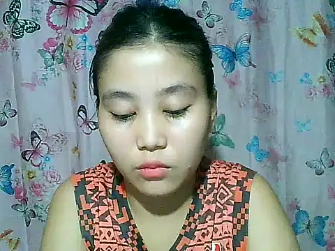 SexyAsianPussy4u live cam on StripChat