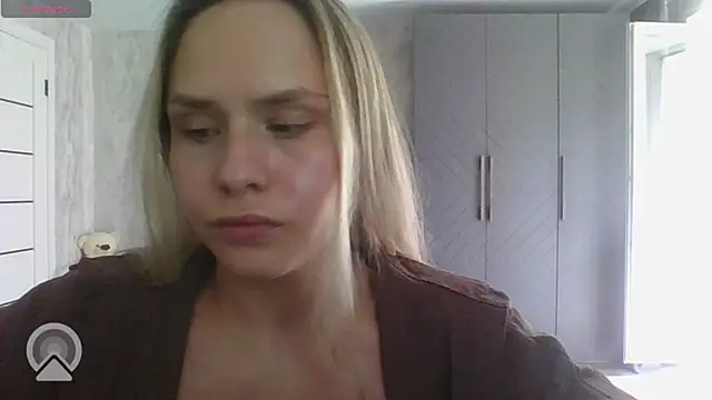 Annie_Cohn