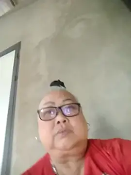 YourMomy-