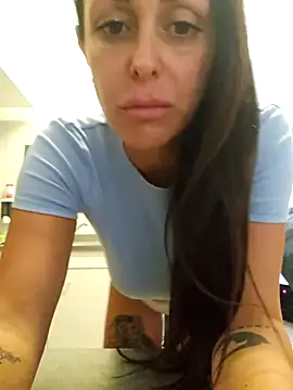 AmandaArt live webcam