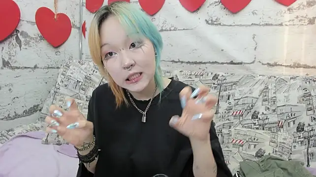 Cute__Kiko live webcam