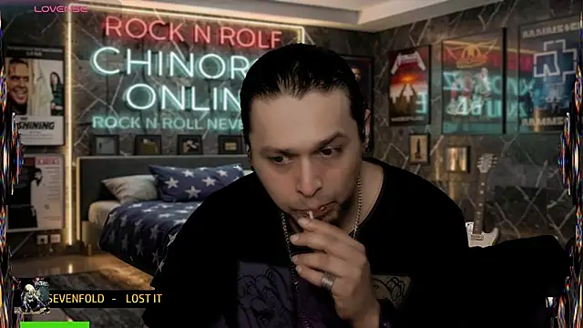 chino_roz live cam on StripChat