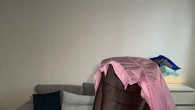 EvaMaddison live cam on StripChat