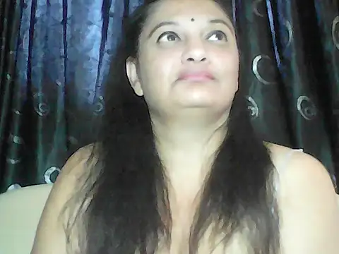 sweetnessangel live cam on StripChat
