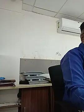Desi_Gujju_Boy live cam on StripChat