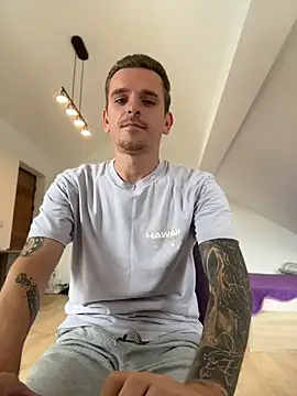 huge_cock22cm (Ask my age) - Ler's have fun!