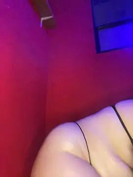 Solo_yoss live cam on StripChat