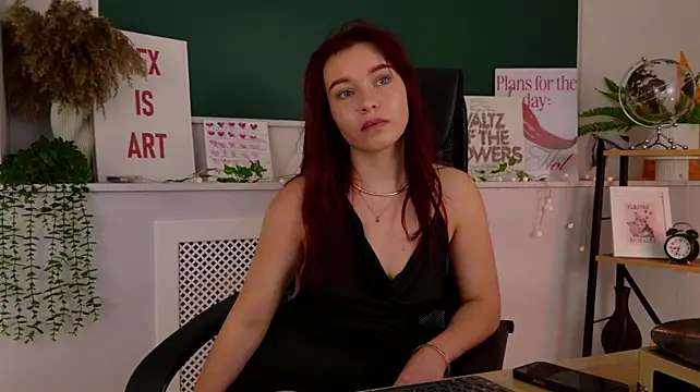 NoraHaynes live cam on StripChat