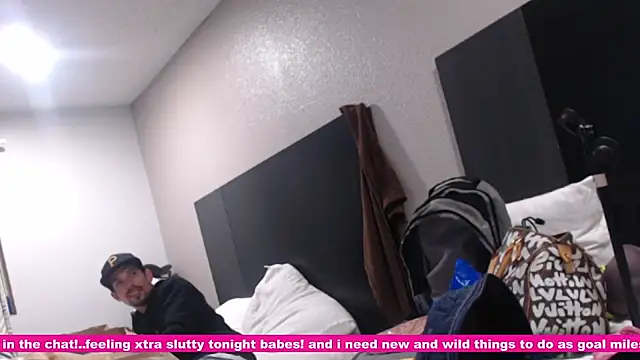 nakedgarbageperson (F young) - masturbate loud so roomates can hear